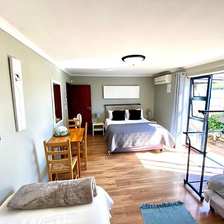 Azura Sleep Appartement Brackenfell Buitenkant foto